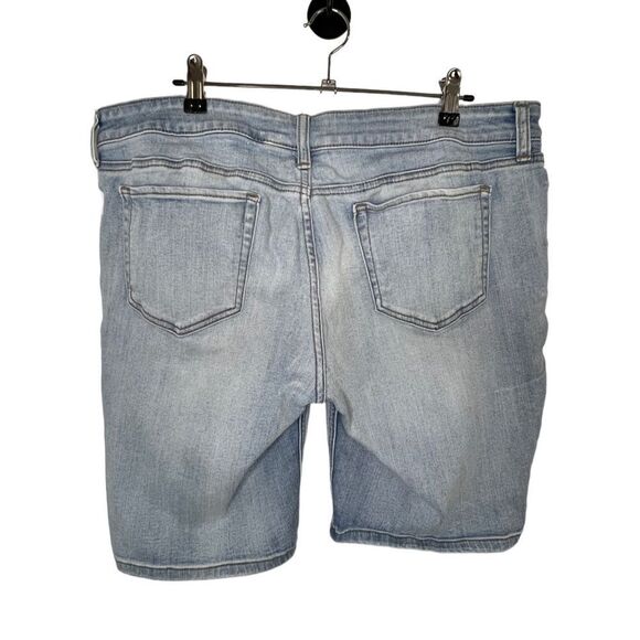 JCP Light Wash Mid-Rise Bermuda Denim Shorts - Picture 3 of 4